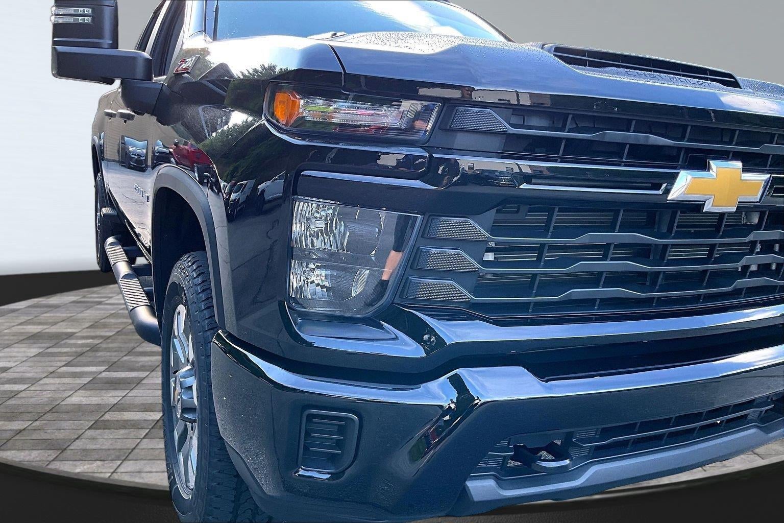 2024 Chevrolet Silverado 2500Hd Custom