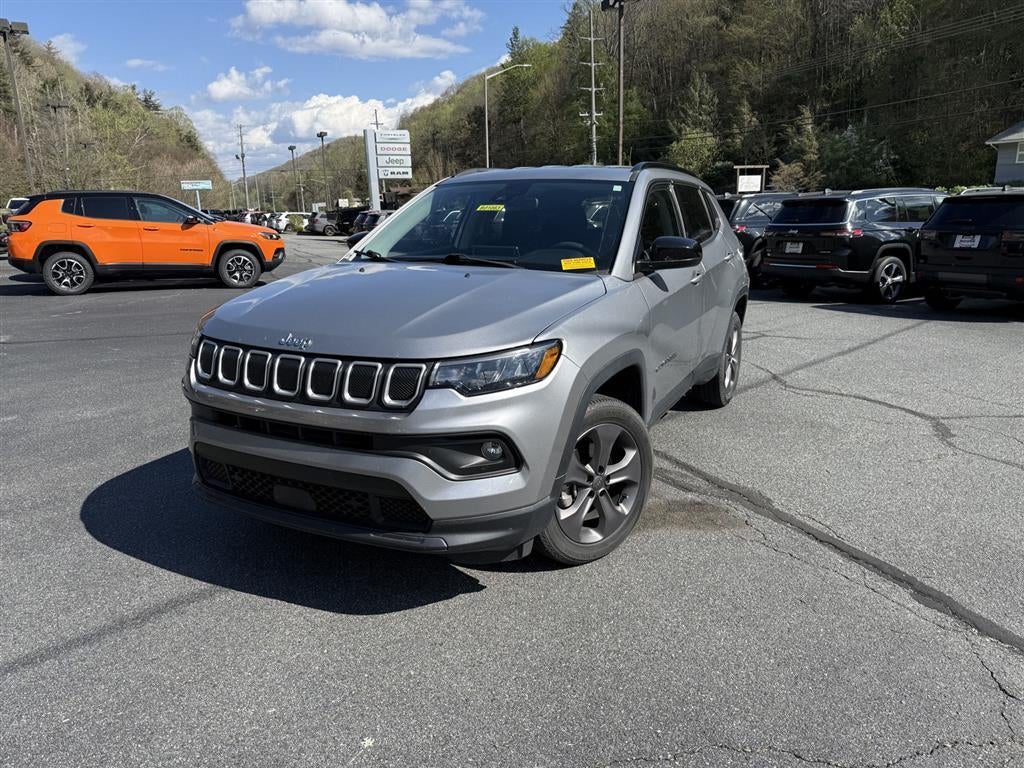 2022 Jeep Compass Latitude Lux