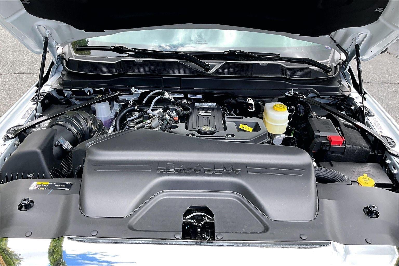 2026 RAM 3500 Crew Cab 60" CA Tradesman