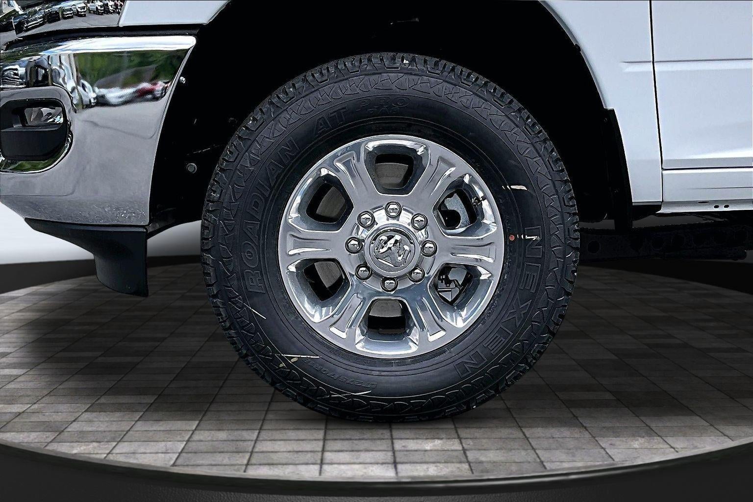 2026 RAM 3500 Crew Cab 60" CA Tradesman