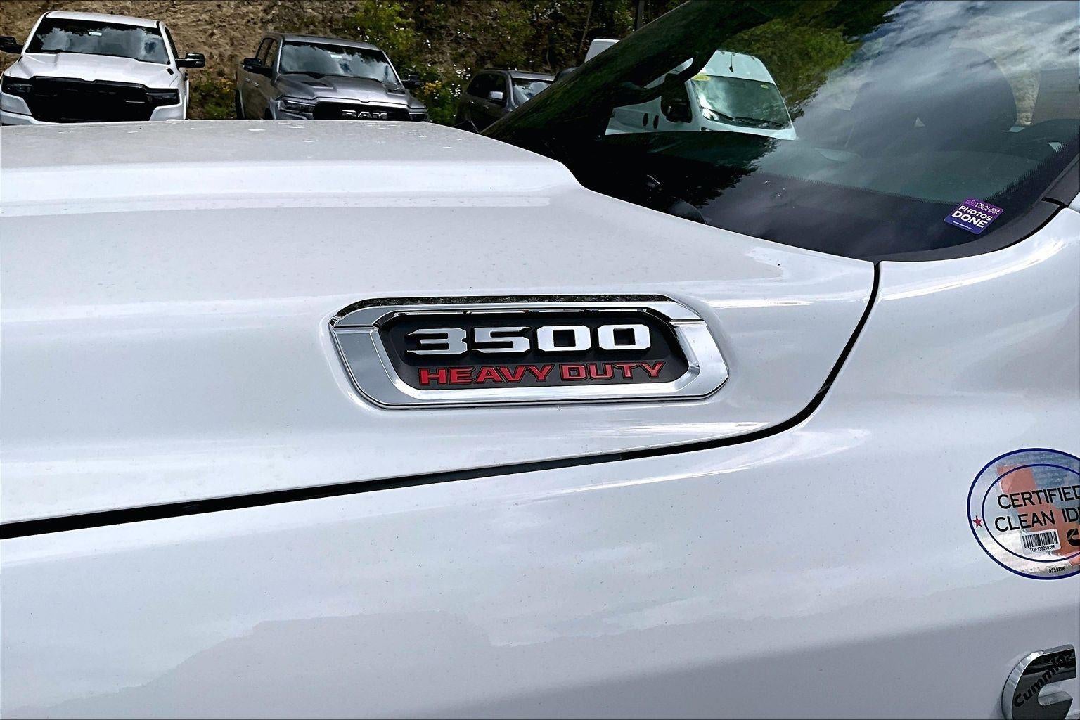 2026 RAM 3500 Crew Cab 60" CA Tradesman