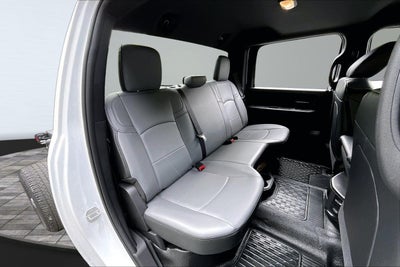 2026 RAM 3500 Crew Cab 60" CA Tradesman