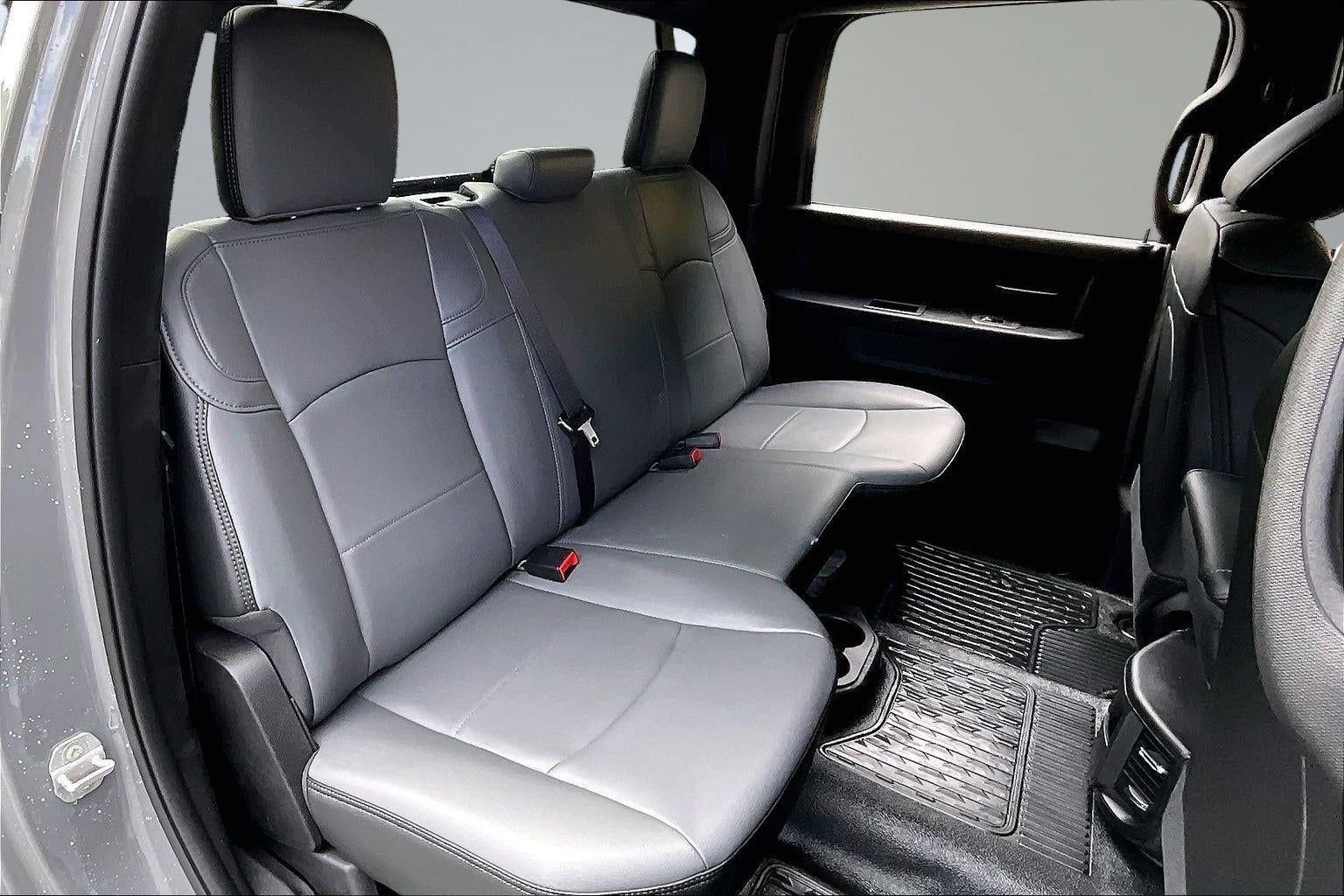 2026 RAM 5500 Crew Cab 60" CA Tradesman
