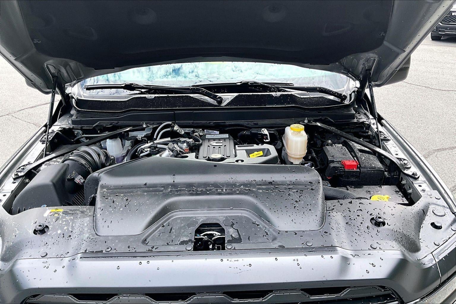 2026 RAM 5500 Crew Cab 60" CA Tradesman