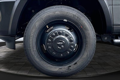 2026 RAM 5500 Crew Cab 60" CA Tradesman