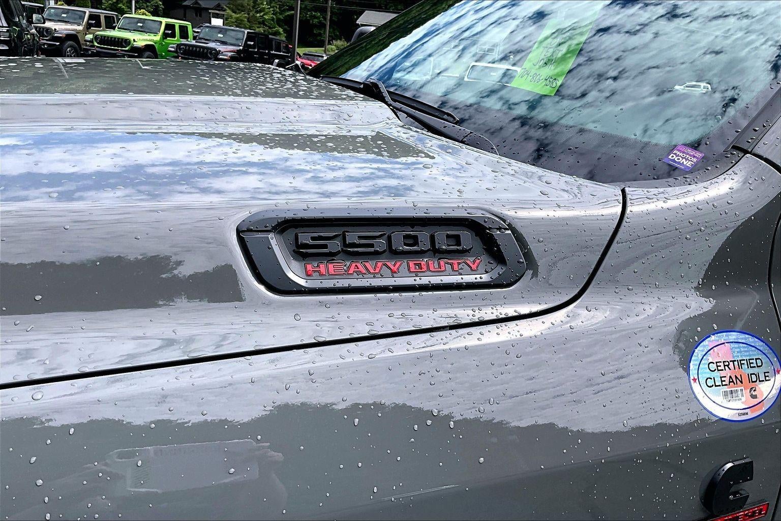 2026 RAM 5500 Crew Cab 60" CA Tradesman