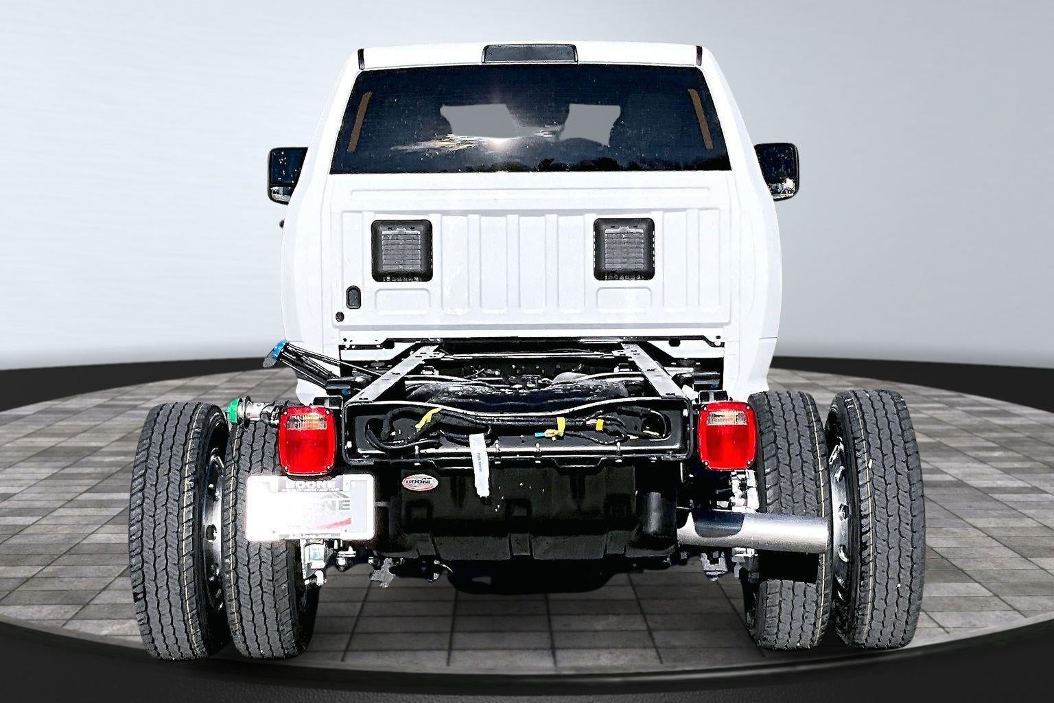2026 RAM 5500 Crew Cab 84" CA Tradesman