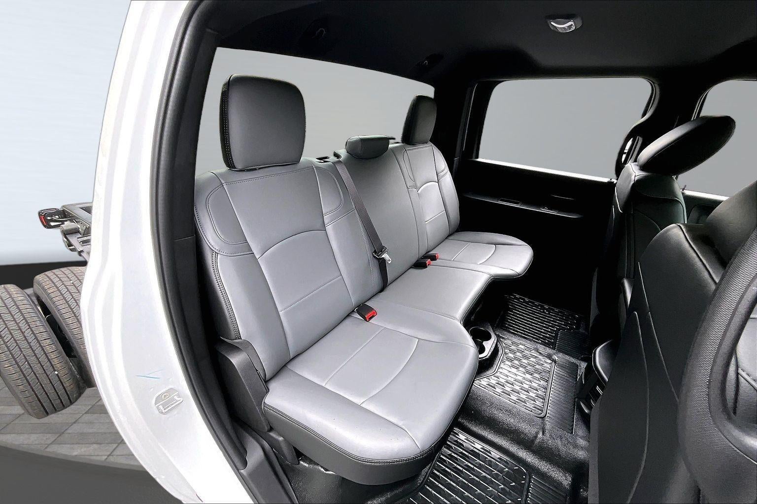 2026 RAM 3500 Crew Cab 60" CA Tradesman