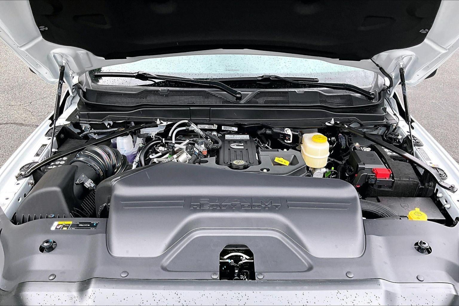 2026 RAM 3500 Crew Cab 60" CA Tradesman