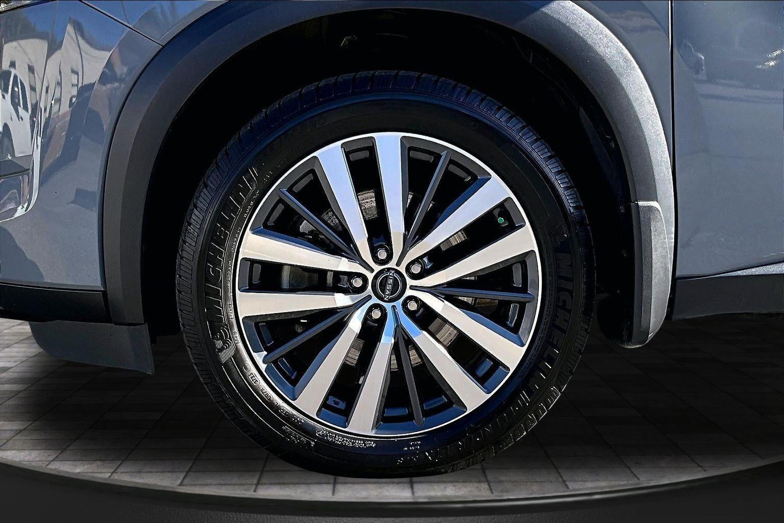 2022 Nissan Pathfinder Platinum