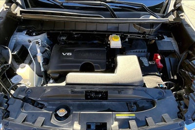 2022 Nissan Pathfinder Platinum