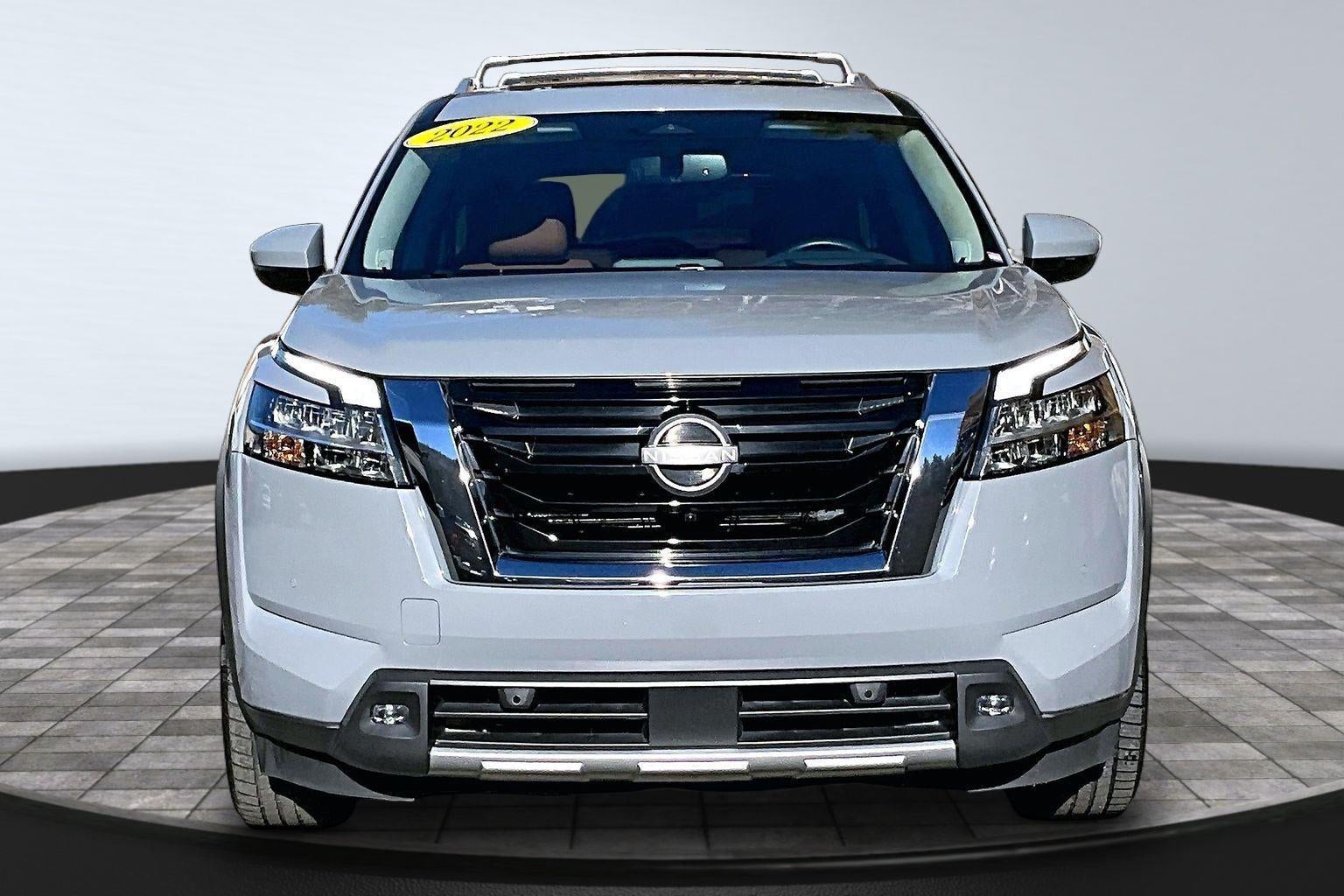 2022 Nissan Pathfinder Platinum