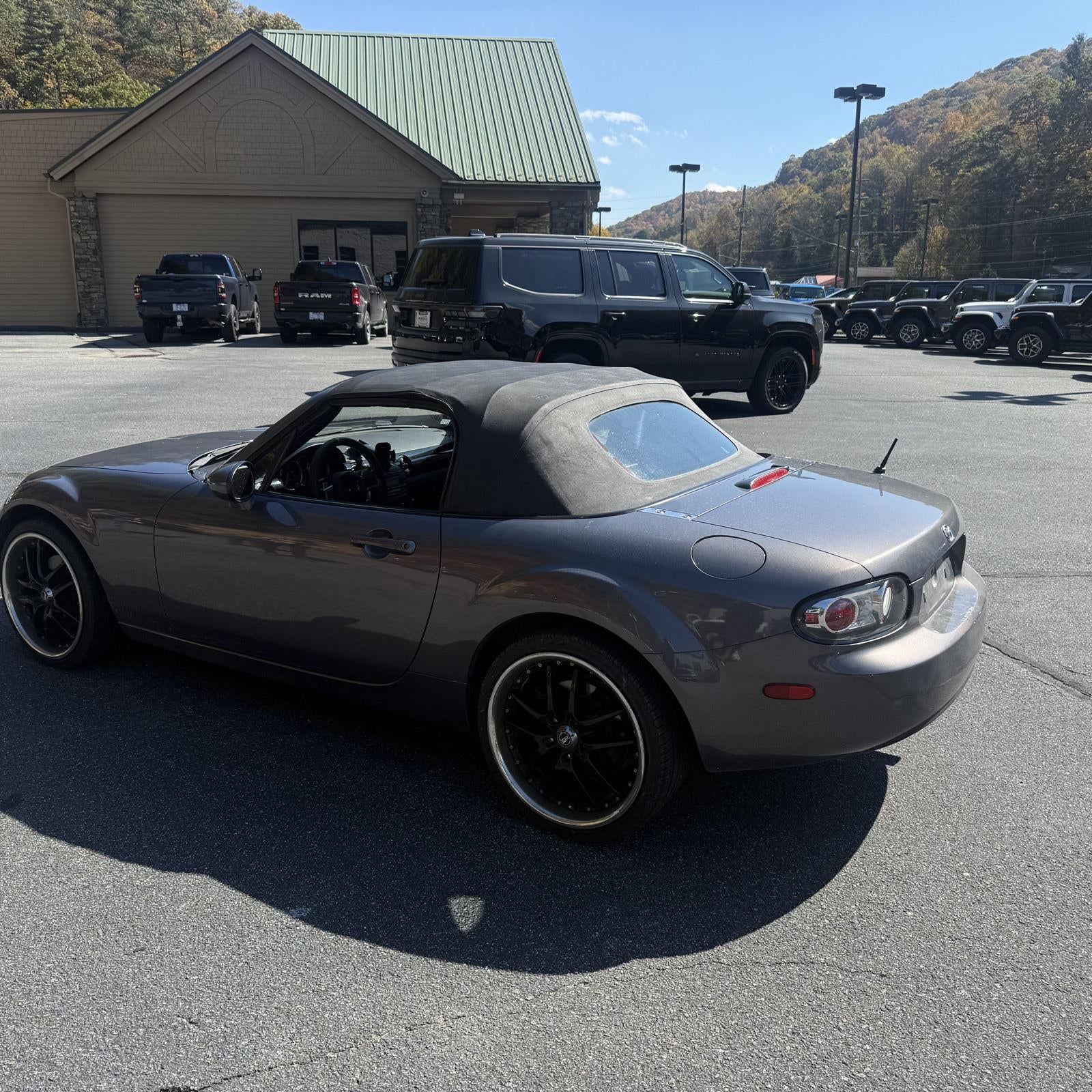 2006 Mazda Mazda MX-5 Miata Touring