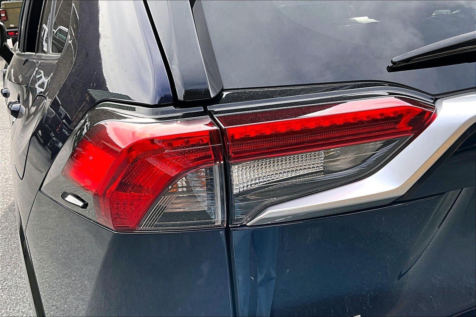 2020 Toyota RAV4 Hybrid XSE