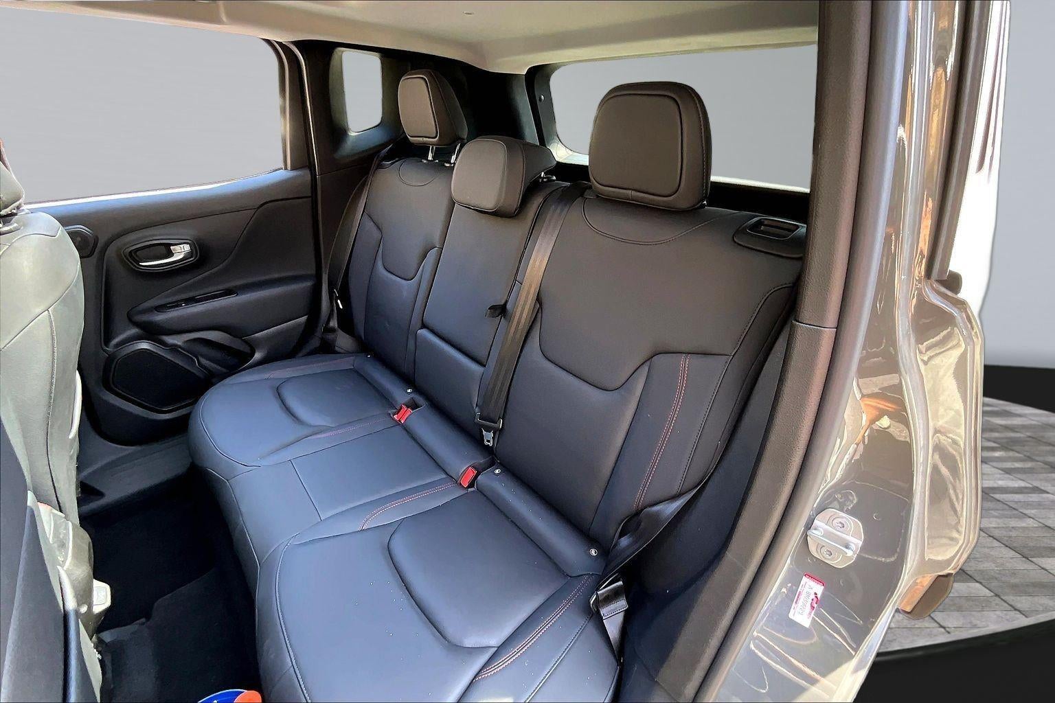 2022 Jeep Renegade Trailhawk