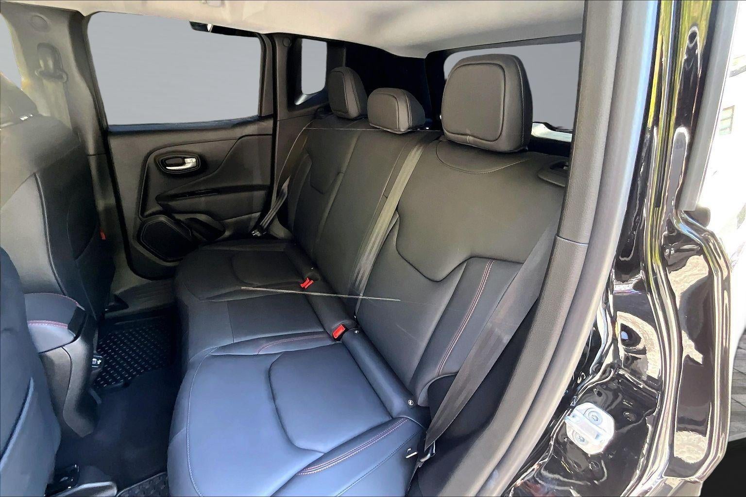 2023 Jeep Renegade Trailhawk