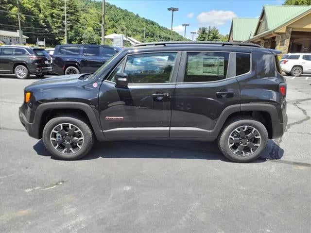 2023 Jeep Renegade Trailhawk