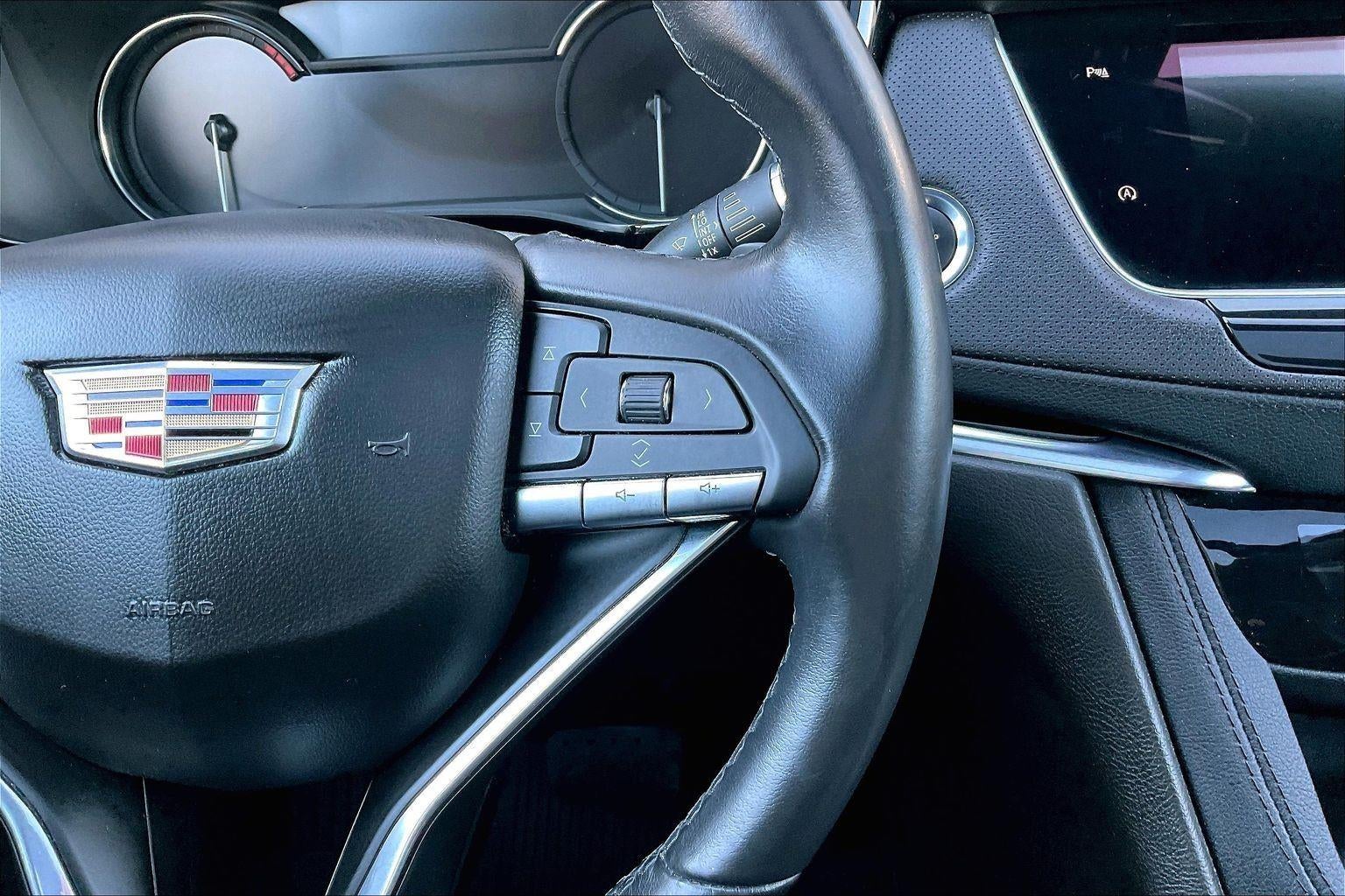 2023 Cadillac XT6 FWD Luxury