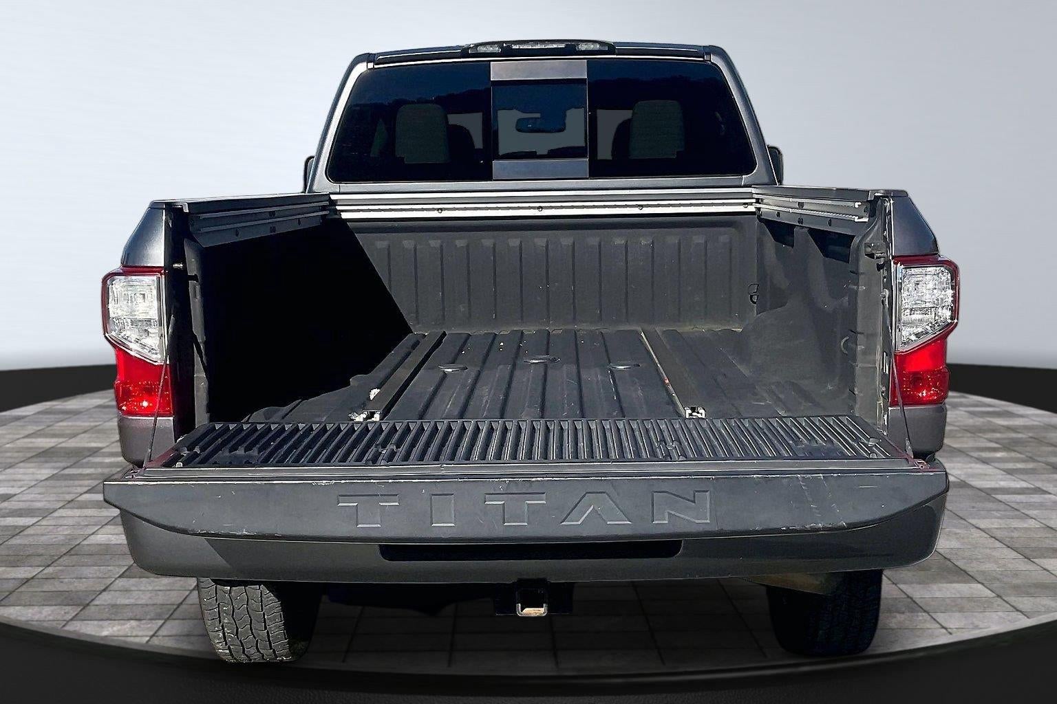 2017 Nissan Titan XD SV