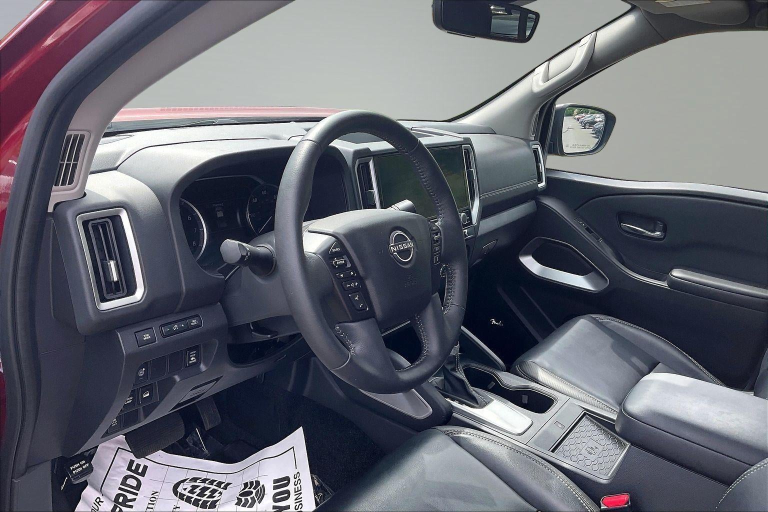 2025 Nissan Frontier SL