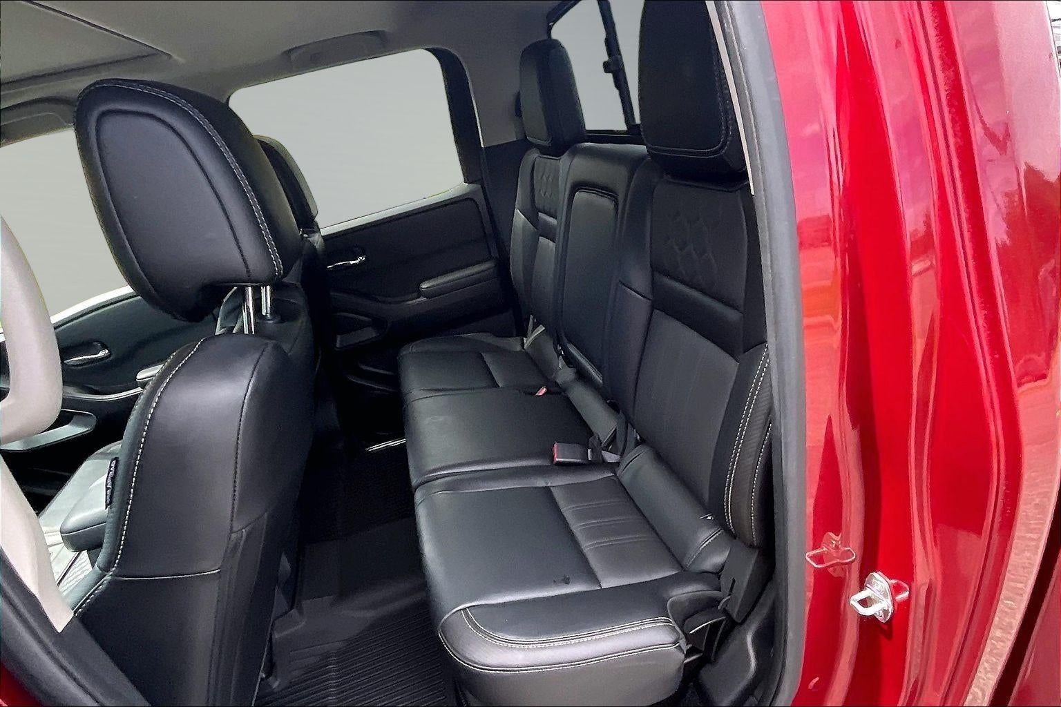 2025 Nissan Frontier SL