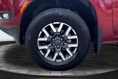 2025 Nissan Frontier SL