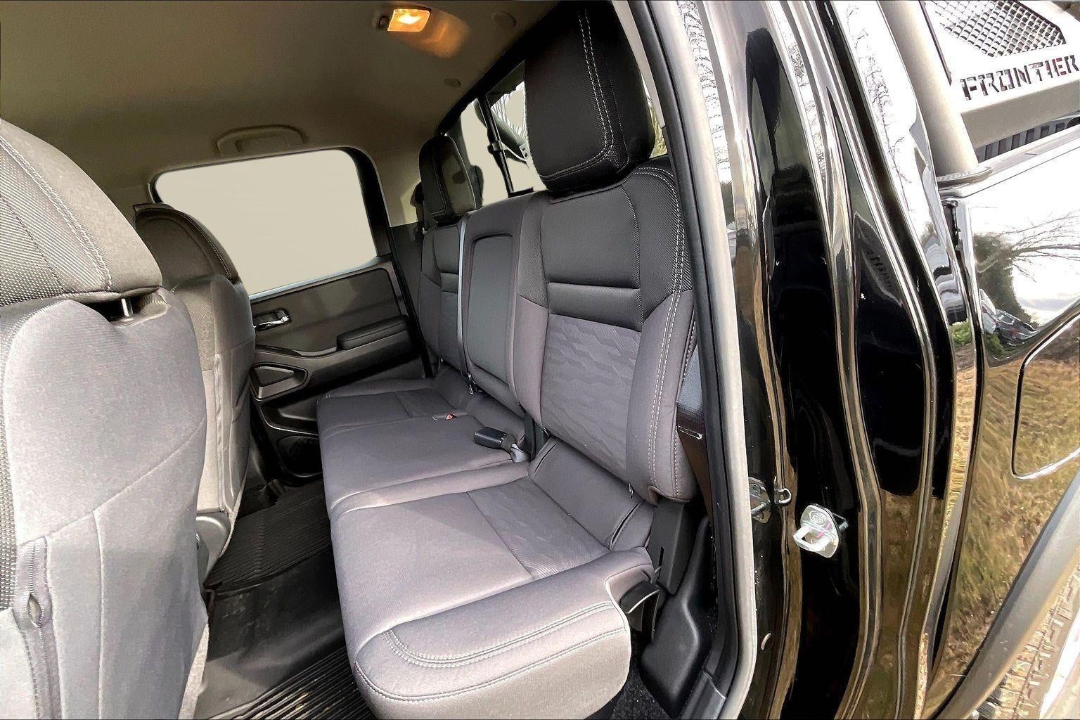 2024 Nissan Frontier SV