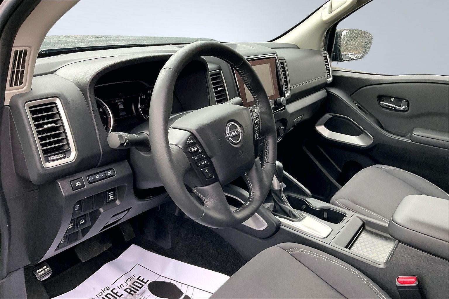 2024 Nissan Frontier SV