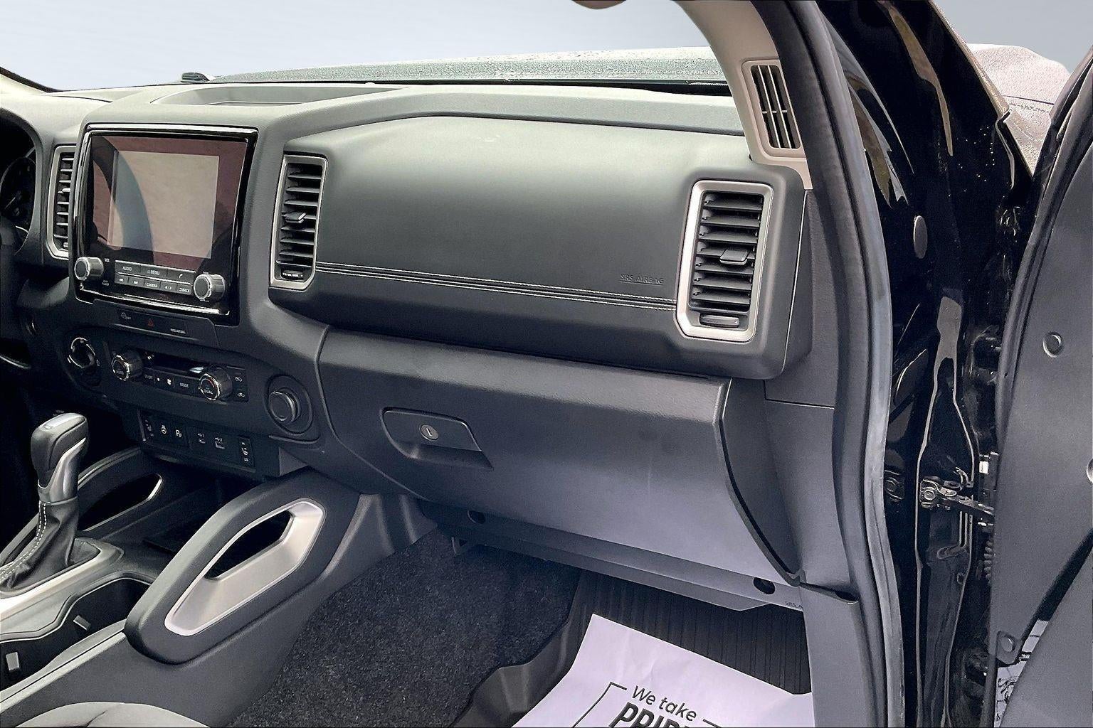 2024 Nissan Frontier SV