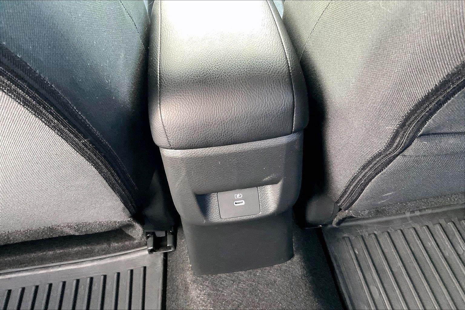 2024 Nissan Versa SV