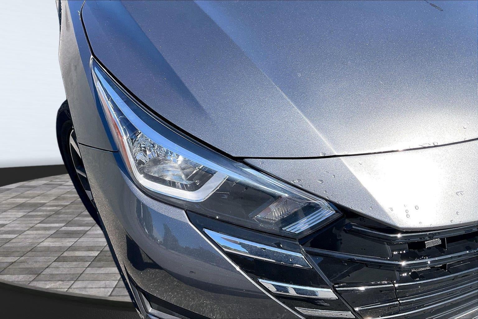 2024 Nissan Versa SV