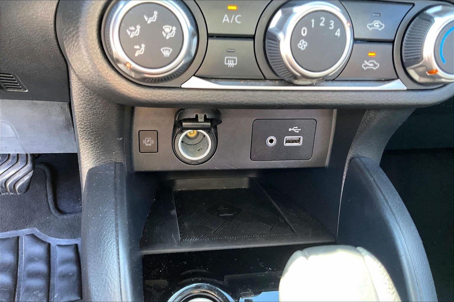 2024 Nissan Versa SV