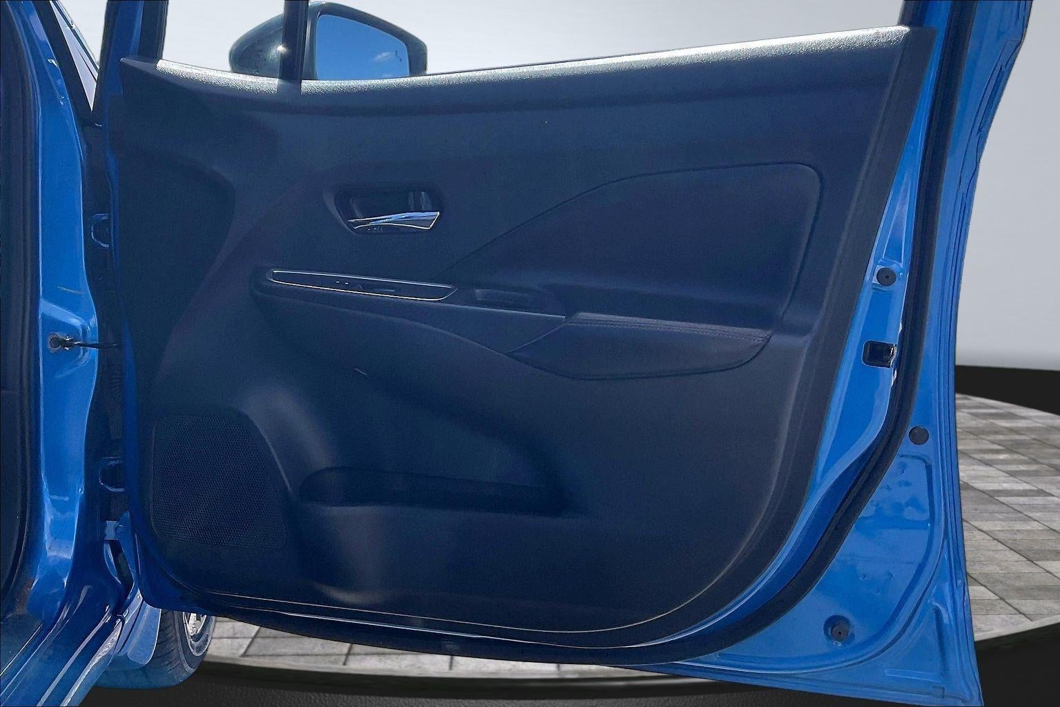2024 Nissan Versa SR