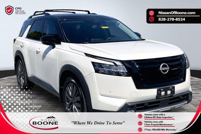 2023 Nissan Pathfinder SL