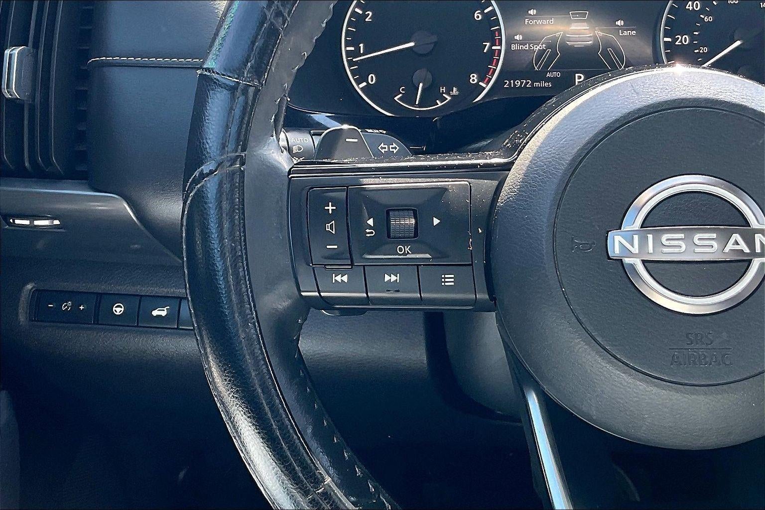 2023 Nissan Pathfinder SL
