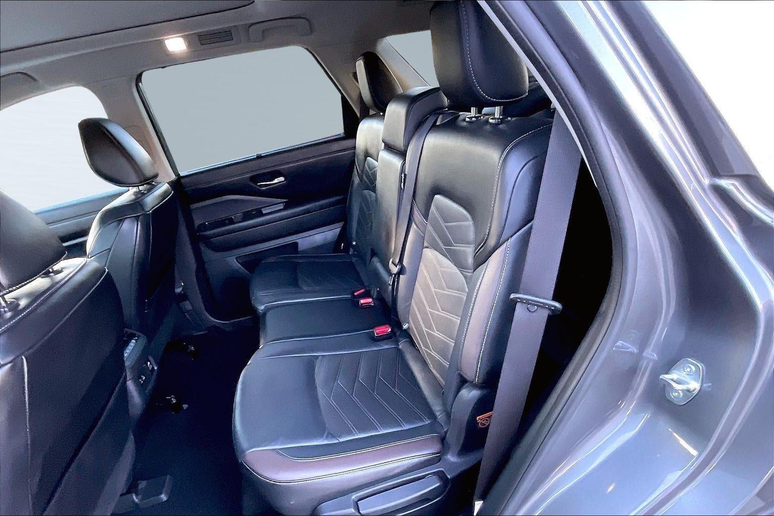 2022 Nissan Pathfinder Platinum