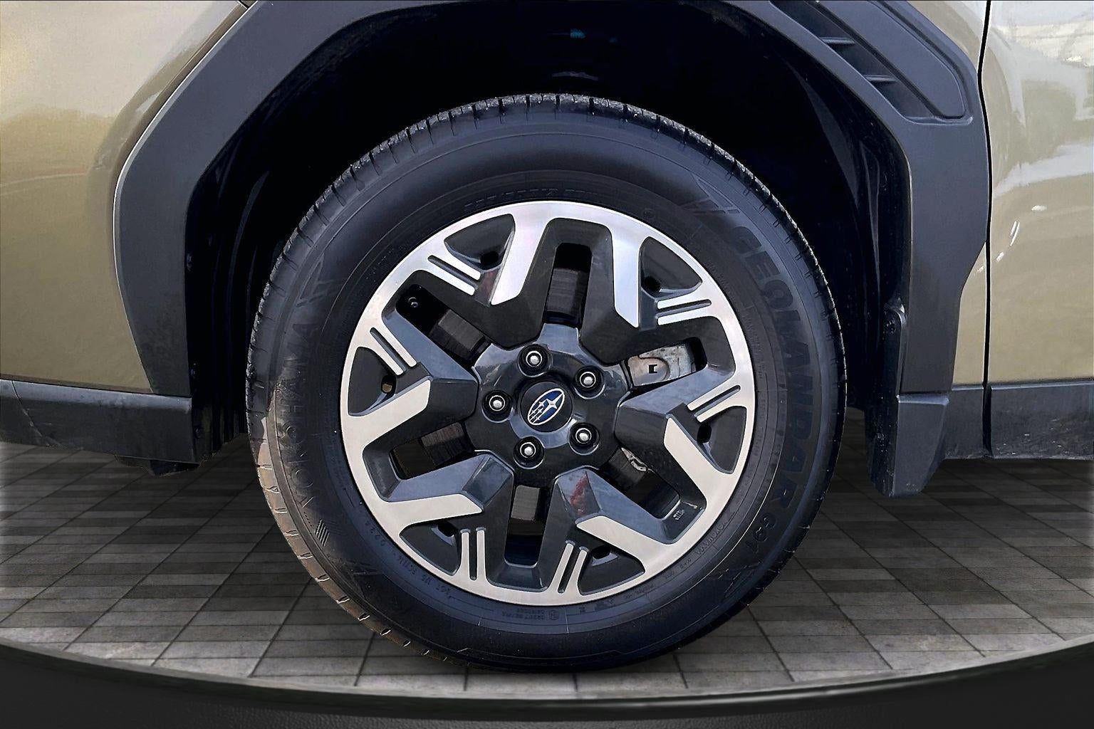 2025 Subaru Forester Premium