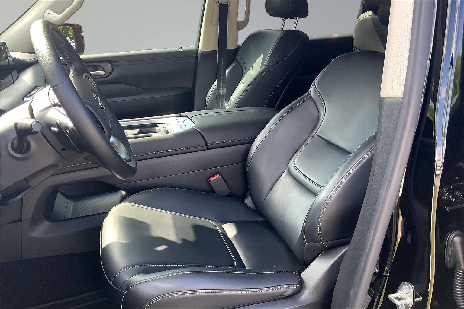 2025 Nissan Armada SV